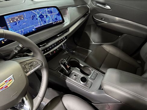 New 2025 Cadillac XT4 Premium Luxury image 33