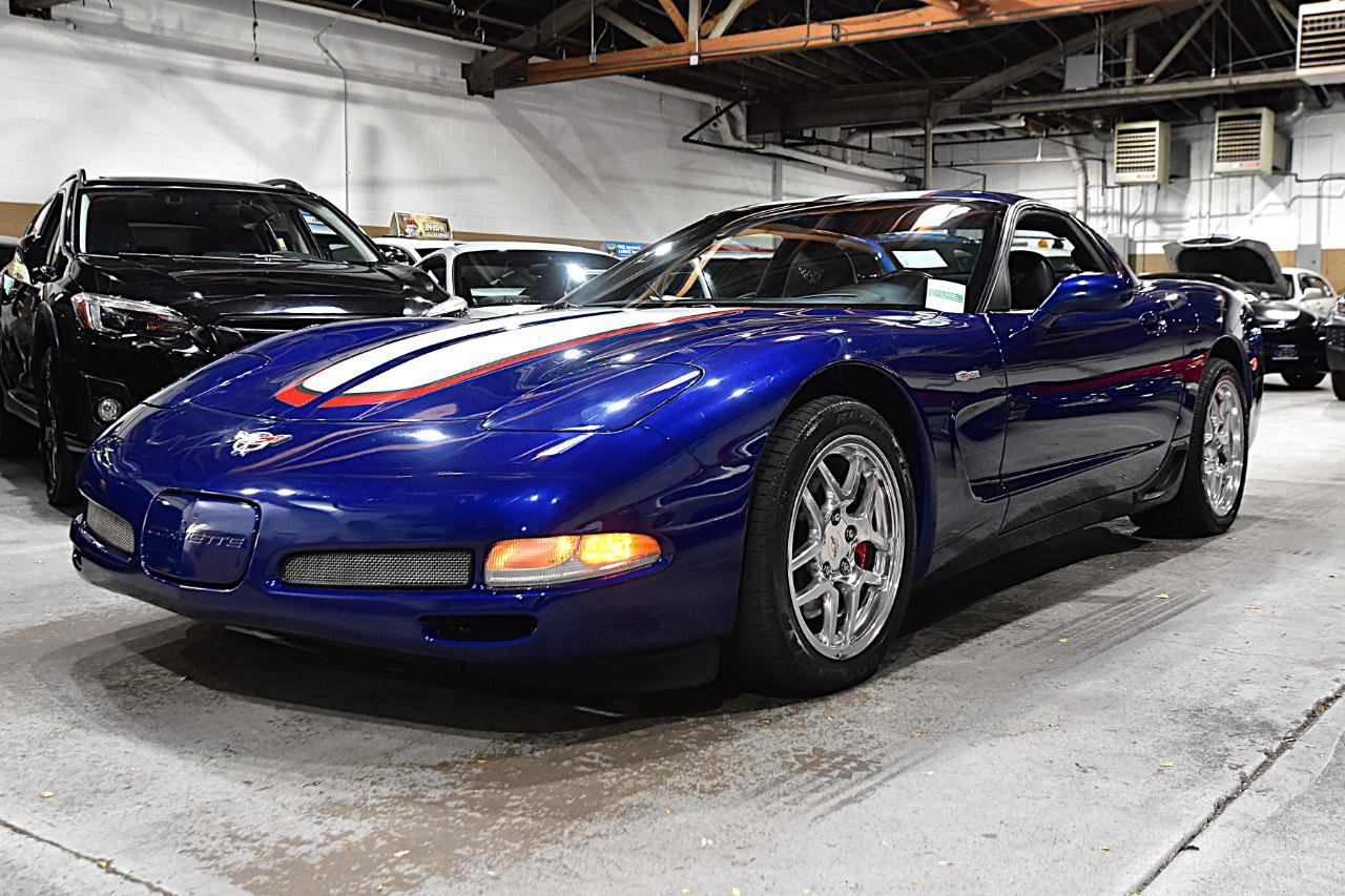 Used 2004 Chevrolet Corvette Z06 w/ Z06 Preferred Equipment Group RWD image 8