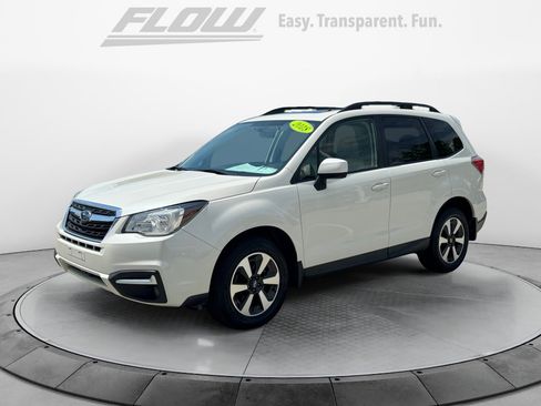Used 2018 Subaru Forester 2.5i Premium AWD/4WD image 4