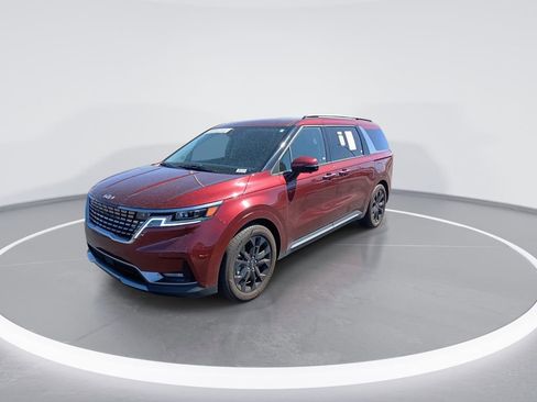 Used 2024 Kia Carnival SX Prestige image 4