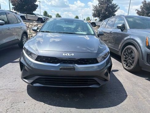 Used 2023 Kia Forte LXS w/ LXS Technology Package FWD image 2