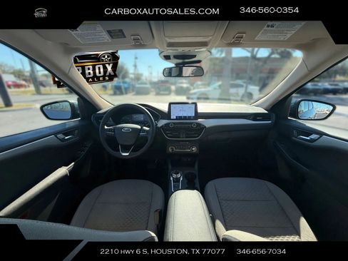 Used 2020 Ford Escape SE image 10