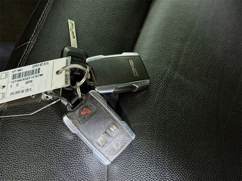 Used 2015 GMC Canyon SLT image 32