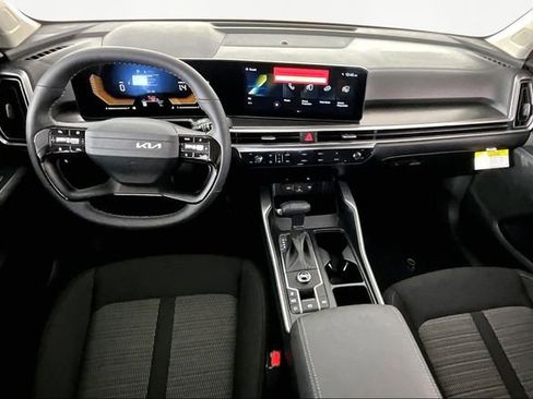 New 2026 Kia Sorento LX image 6
