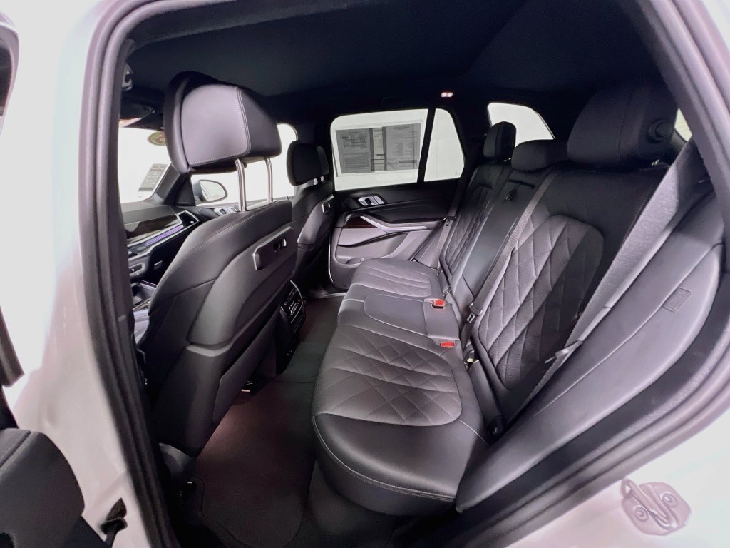 Used 2025 BMW X5 xDrive40i AWD/4WD image 26