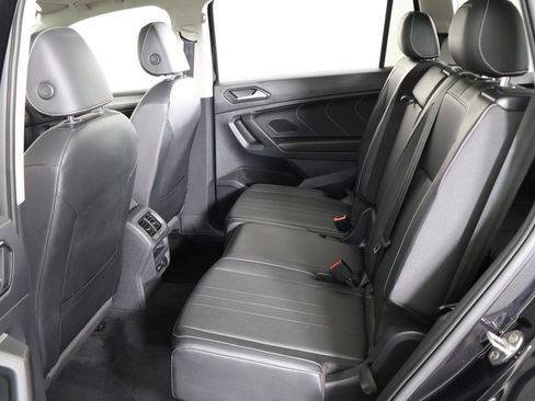 Used 2022 Volkswagen Tiguan SE FWD image 33