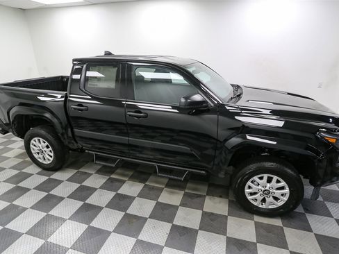 New 2026 Toyota Tacoma SR image 5