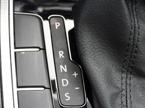 Used 2014 Volkswagen Passat 1.8T SE image 47