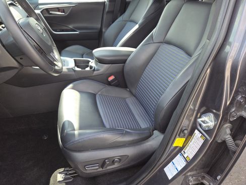 Used 2020 Toyota RAV4 XSE AWD/4WD image 26