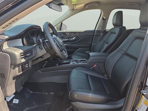 New 2026 Lincoln Corsair Premiere image 11