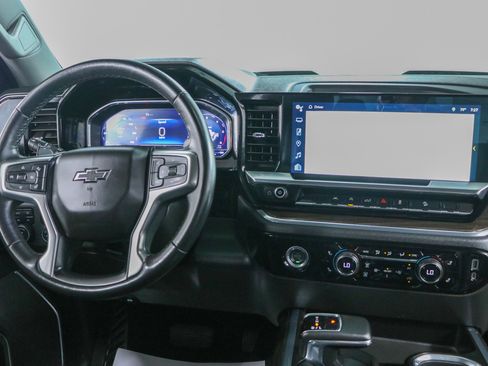 Used 2023 Chevrolet Silverado 1500 LT Trail Boss AWD/4WD image 17