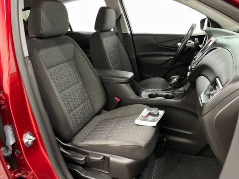 Used 2024 Chevrolet Equinox LT FWD image 38