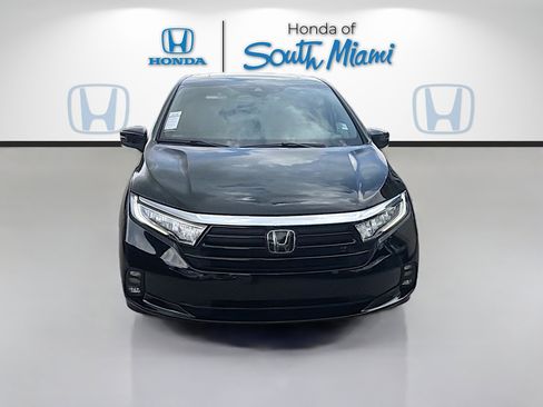 Certified 2024 Honda Odyssey EX-L image 2
