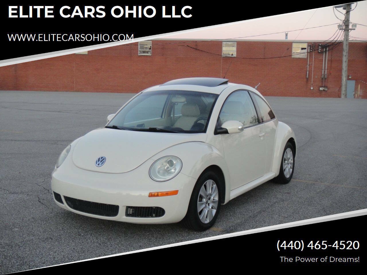 Used 2010 Volkswagen Beetle Coupe FWD image 1