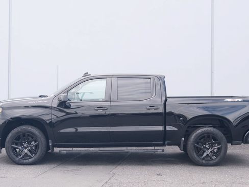 Used 2022 Chevrolet Silverado 1500 Custom AWD/4WD image 23