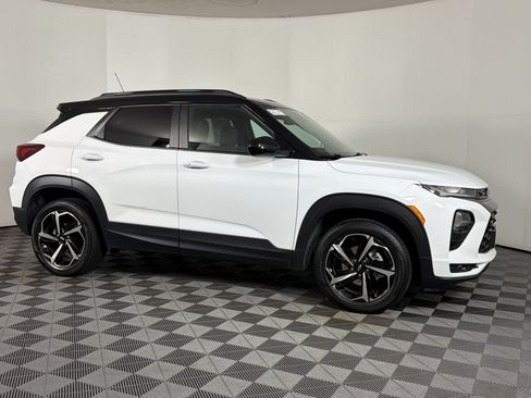 Used 2023 Chevrolet TrailBlazer RS AWD/4WD image 6