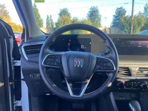 Used 2025 Buick Encore GX Preferred image 34