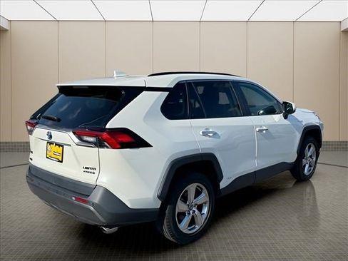 Used 2020 Toyota RAV4 Limited AWD/4WD image 3
