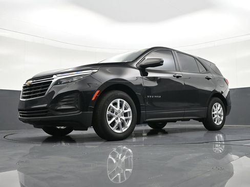 Used 2024 Chevrolet Equinox LS image 23