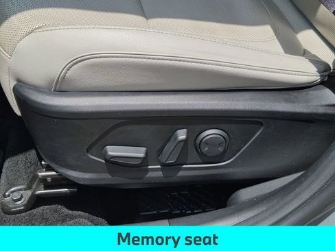 Used 2024 Hyundai Tucson Limited FWD image 18