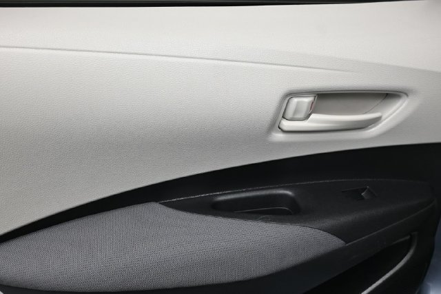 Used 2022 Toyota Corolla LE FWD image 9