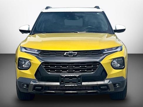 Used 2023 Chevrolet TrailBlazer ACTIV w/ Sun and Liftgate Package AWD/4WD image 3