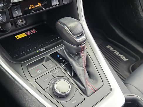 Used 2024 Toyota RAV4 XSE w/ Weather Package AWD/4WD image 16