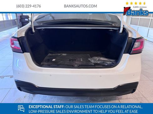 Used 2025 Subaru Legacy Limited image 7