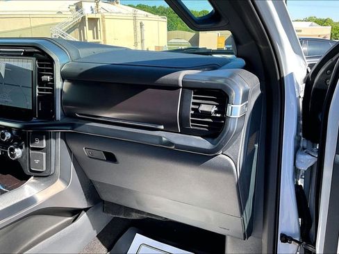 Used 2025 Ford F150 Platinum w/ Equipment Group 702A High AWD/4WD image 29
