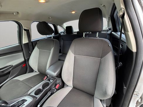 Used 2014 Ford Focus SE image 13