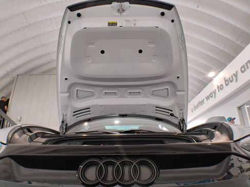 Used 2022 Audi e-tron GT Prestige w/ Prestige Package image 72