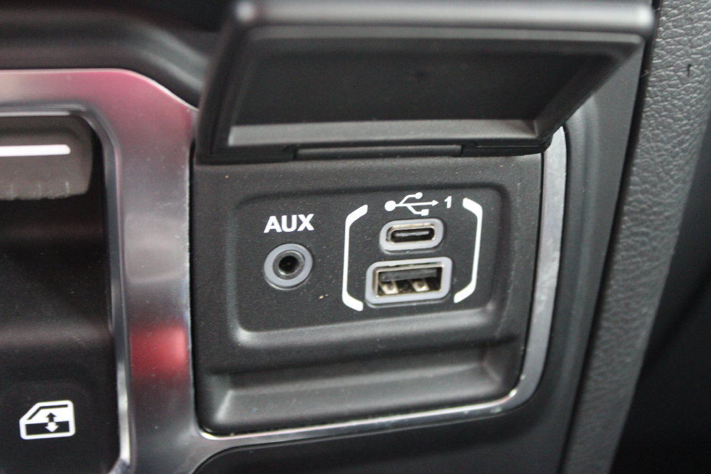 Used 2022 Jeep Wrangler Sport AWD/4WD image 31