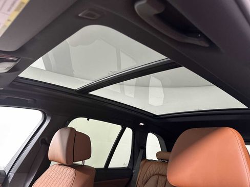 New 2026 BMW X5 M60i w/ Climate Comfort Package image 17