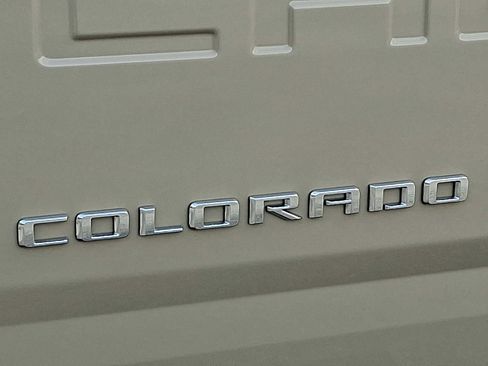 Used 2022 Chevrolet Colorado ZR2 AWD/4WD image 30