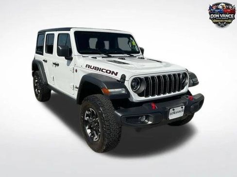 Certified 2025 Jeep Wrangler Unlimited Rubicon AWD/4WD image 8