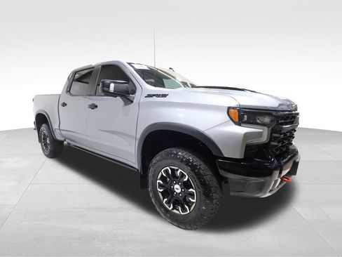 Used 2024 Chevrolet Silverado 1500 ZR2 w/ Technology Package AWD/4WD image 6
