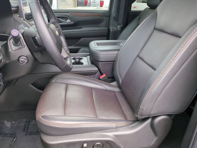Used 2024 Chevrolet Suburban High Country w/ Advanced Technology Package AWD/4WD image 11