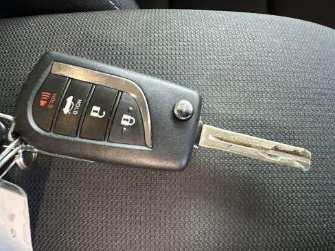 Used 2026 Toyota Corolla LE FWD image 28
