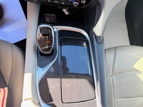 Used 2020 Buick Enclave Essence w/ Sound and Sites Package image 15