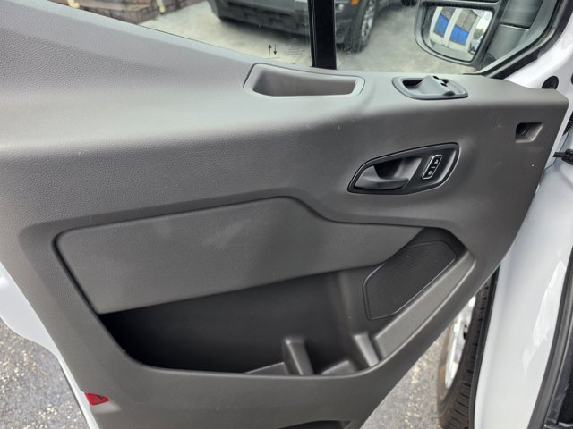 Used 2025 Ford Transit 250 Low Roof w/ Exterior Upgrade Package RWD image 18