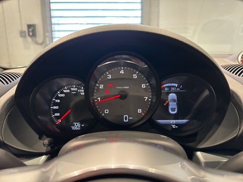 Used 2025 Porsche 718 Cayman S image 23
