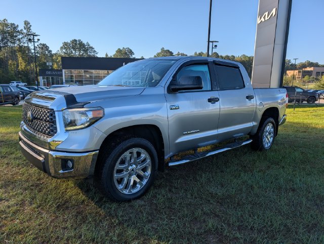 Used 2020 Toyota Tundra SR5 w/ SR5 Leather Package AWD/4WD image 7