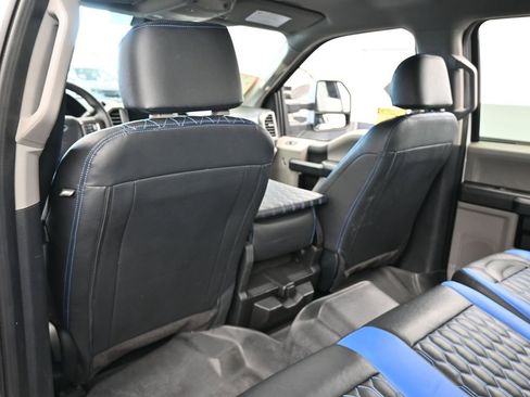 Used 2020 Ford F250 XL w/ STX Appearance Package image 31