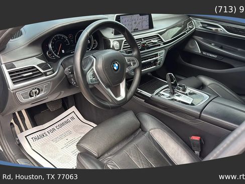 Used 2016 BMW 750i xDrive image 25