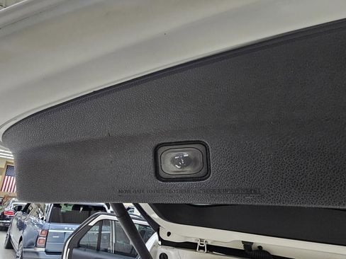 Used 2016 Ford Explorer Limited image 14