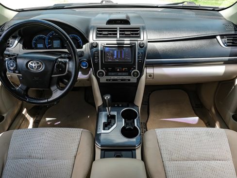 Used 2013 Toyota Camry XLE FWD image 15