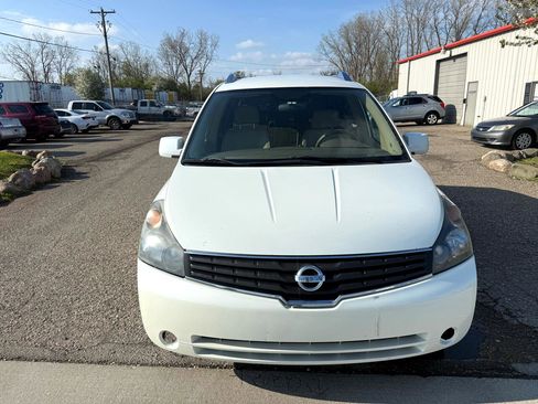 Used 2009 Nissan Quest S w/ Drivers Pkg image 2