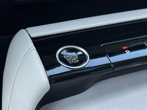 New 2026 Lincoln Navigator L Reserve AWD/4WD image 23