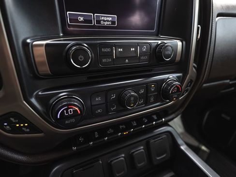 Used 2018 GMC Sierra 3500 Denali w/ Duramax Plus Package AWD/4WD image 17