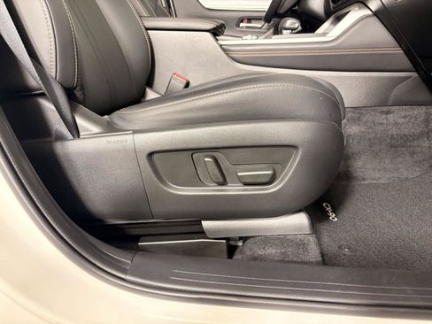 Used 2024 MAZDA CX-90 Plug-In Hybrid w/ Preferred AWD/4WD image 23
